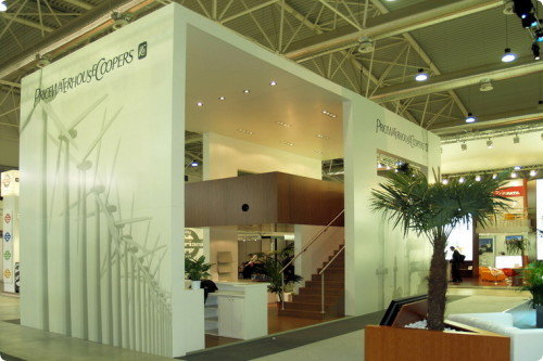 Single and multi-story exhibition stands