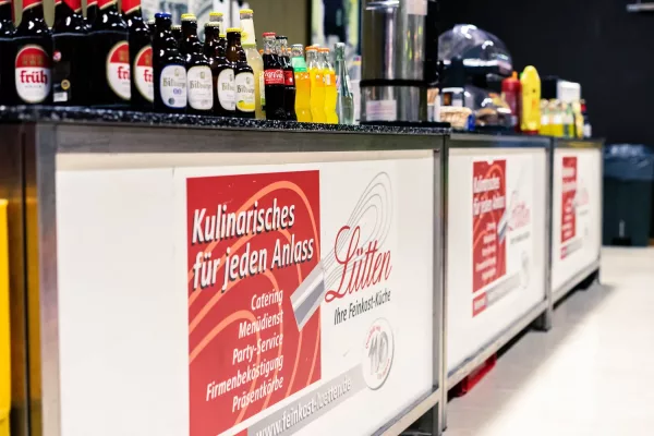 Catering, also take advantage of our complete service with drinks and service personnel for your culinary selection.