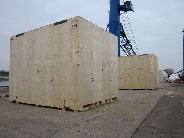 Custom heavy-duty and export packaging according to HPE – Contrans Logistik GmbH