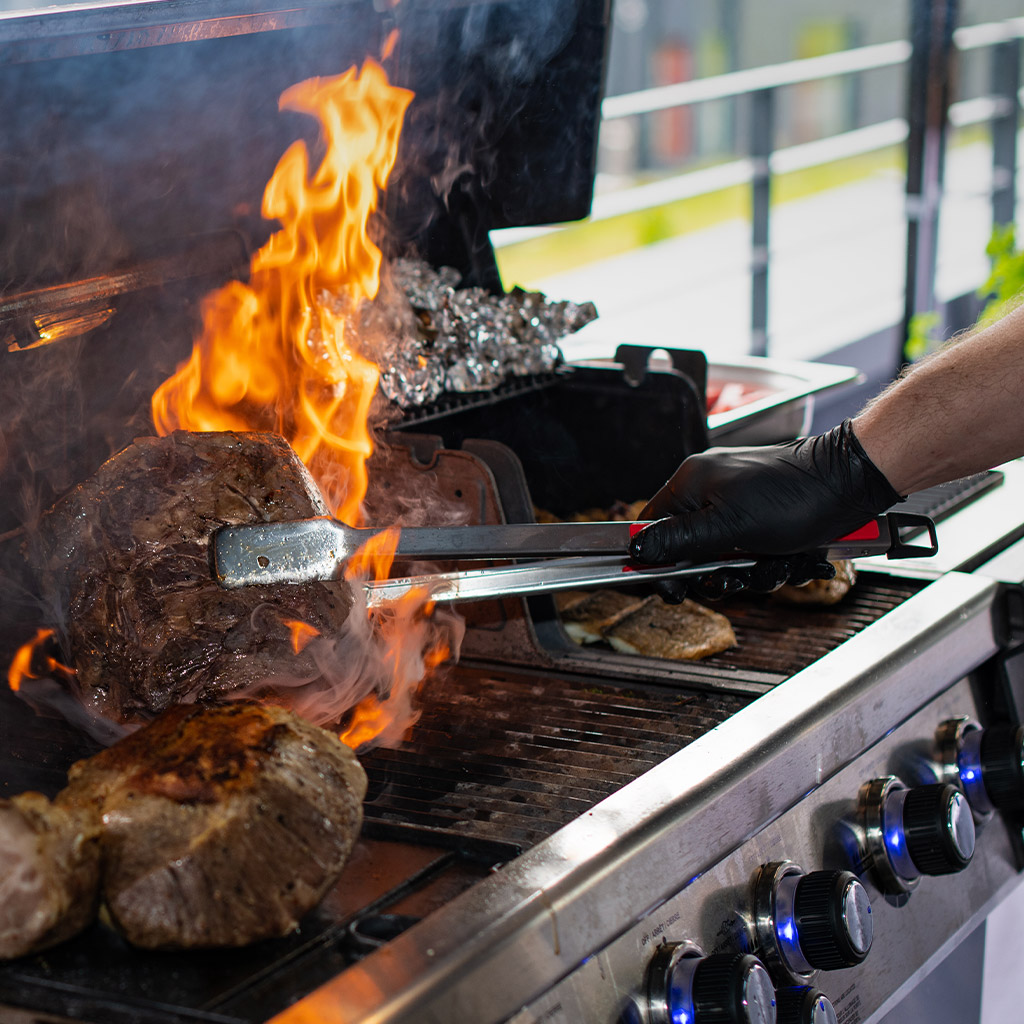 BBQ catering with irresistible delicacies for your corporate event, company party, birthday, or wedding