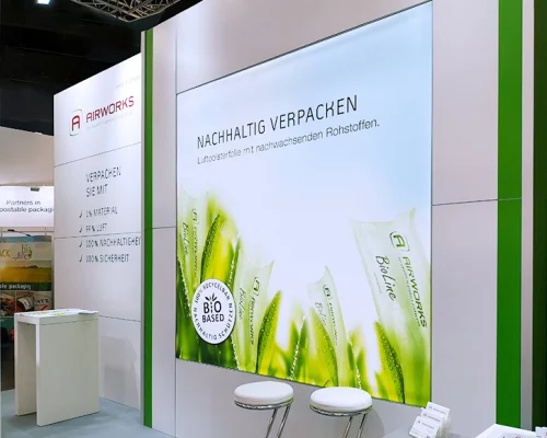 Media technology for trade fair stands – Feldes & Moll | LED walls, displays, touch systems & audio in exhibition construction