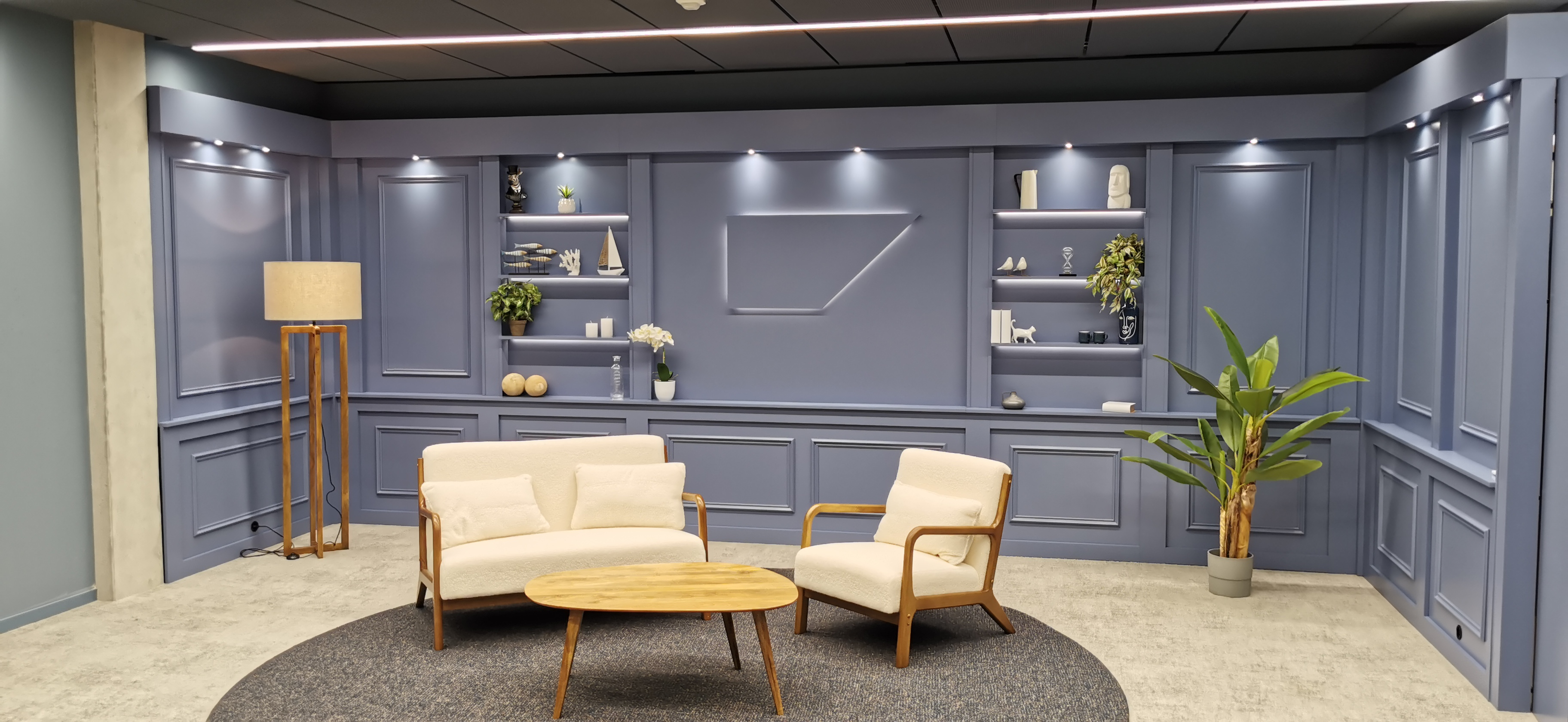 Studio construction and set construction with individual design and professional implementation