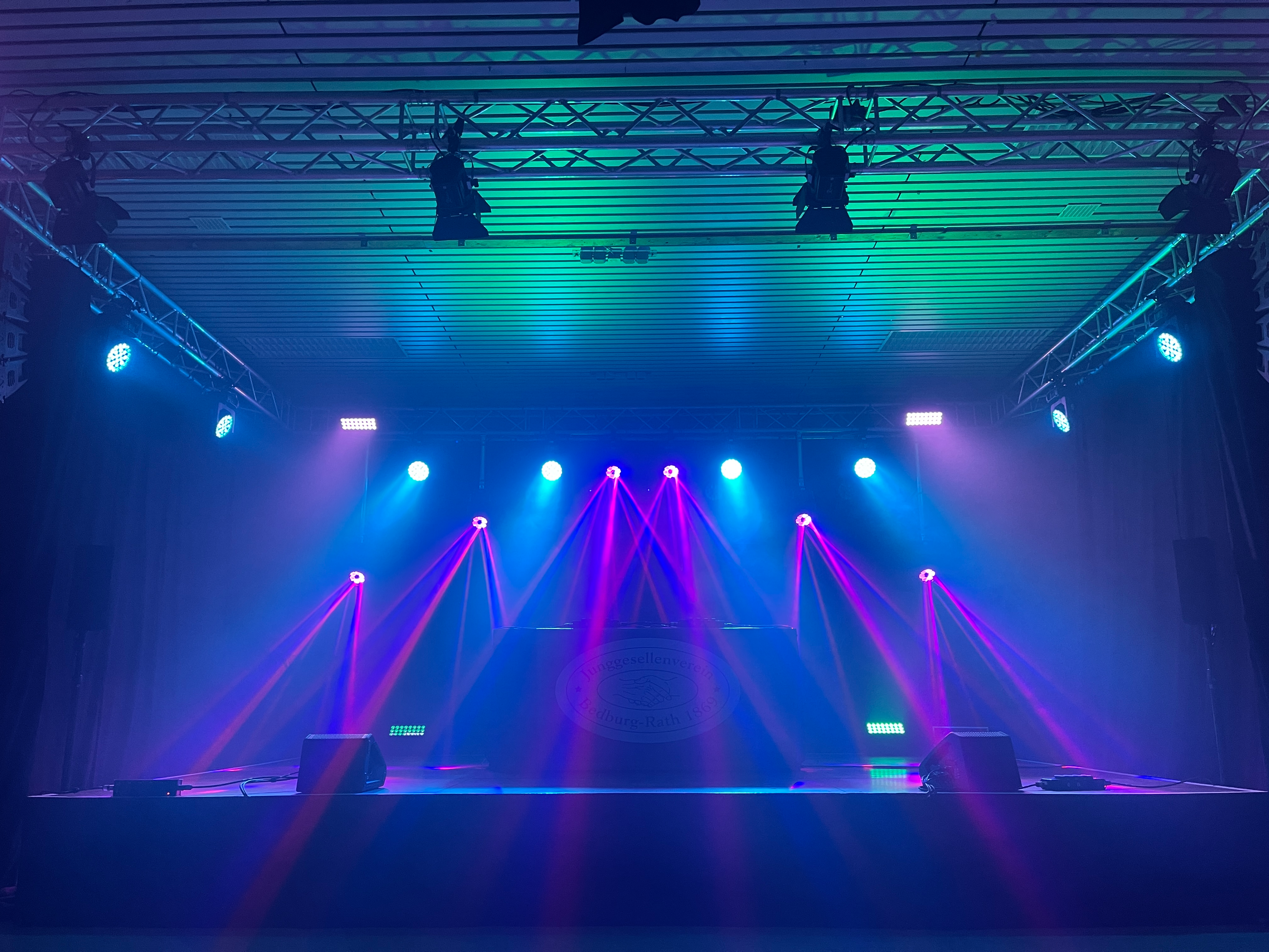 Concert Sound System L – Deluxe | Technical Package for Large Live Concerts