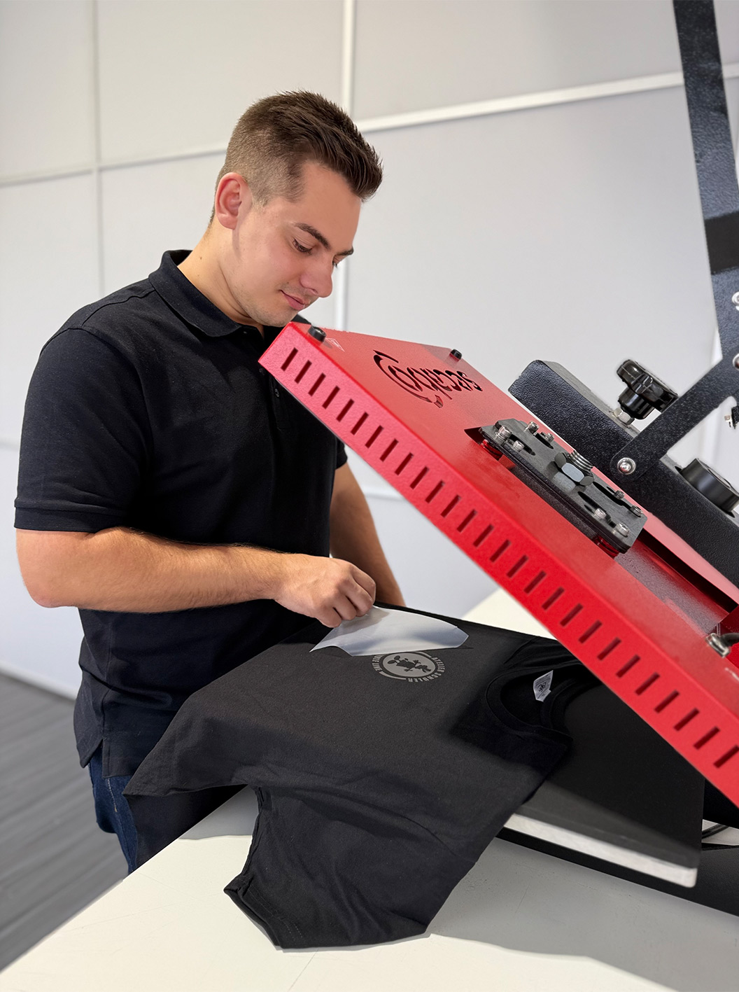 Textile finishing for companies – Printing, Embroidery & Corporate Fashion